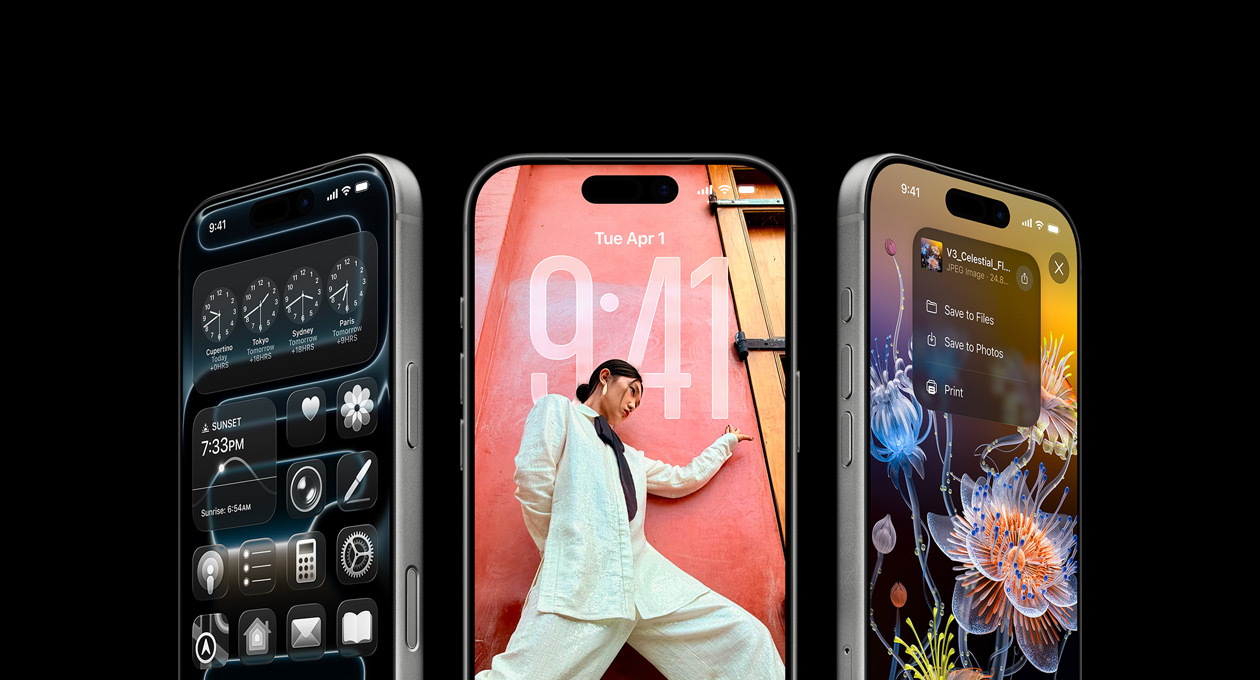 Tre iPhone 17 Pro, sedda framifrån, sida vid sida, på skärmarna visas appen Världsklocka, låsskärmen i iOS 26 och hur man sparar från en anteckning i appen Anteckningar.